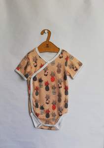 WRAP ONESIE PINEAPPLE ON PEACH SS19/20