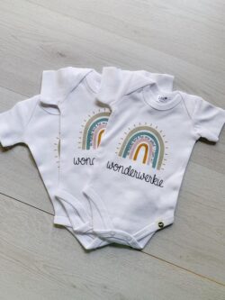 Wonderwerkie onesie